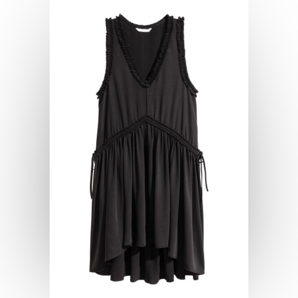 NWOT H&M V-Neck Sleeveless Black Dress Gathered Ruffles Size 4